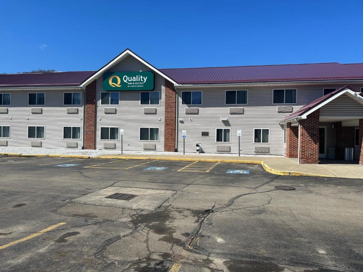 Quality Inn & Suites Bradford Exterior photo