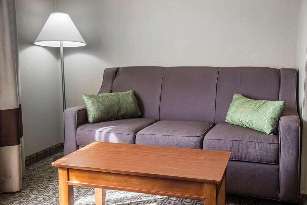 Quality Inn & Suites Bradford Room photo