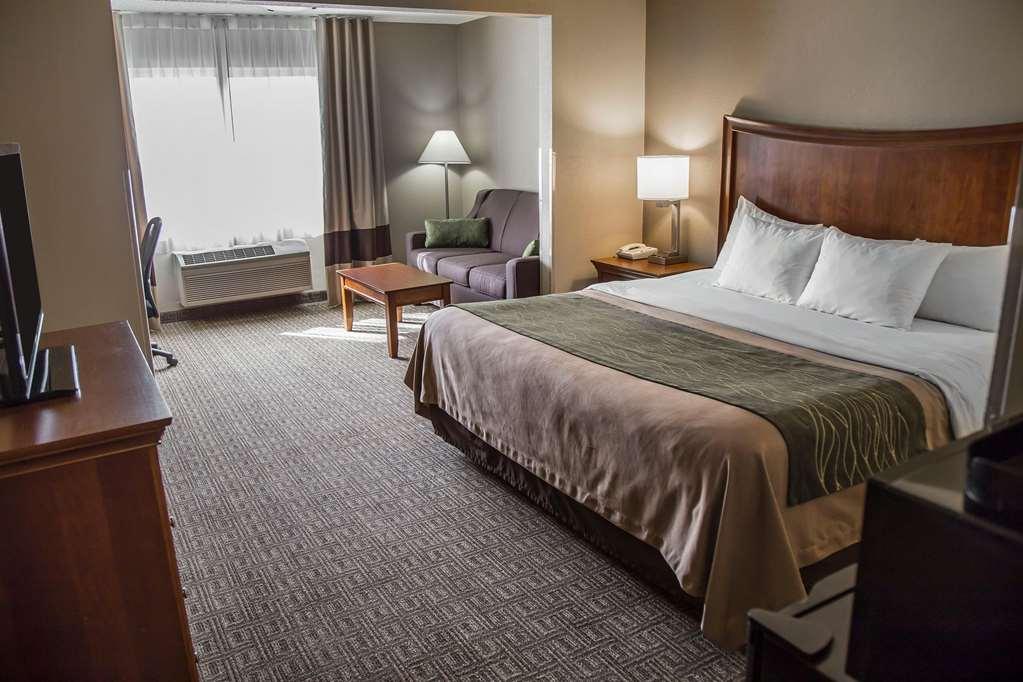 Quality Inn & Suites Bradford Room photo