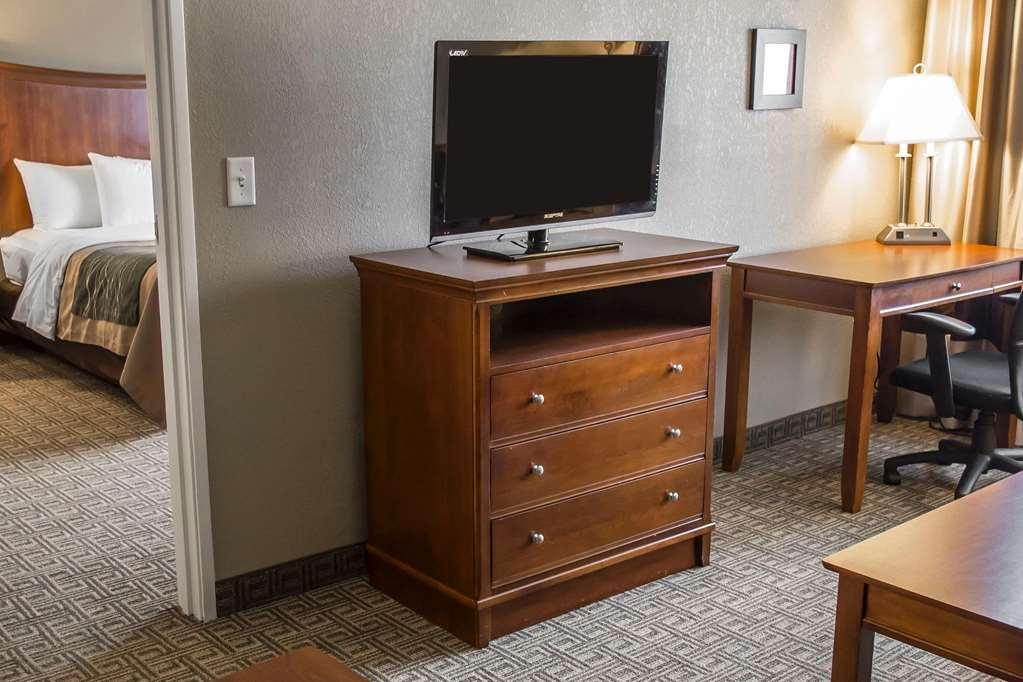 Quality Inn & Suites Bradford Room photo